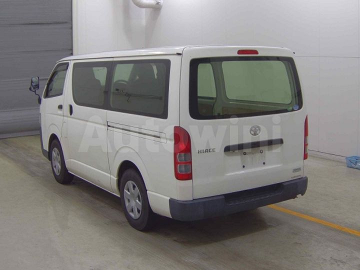 Toyota Hiace 2020 — 3