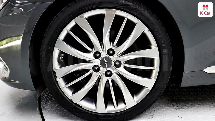 Genesis G80 2017 KMHGM41DBHU199296 — 5