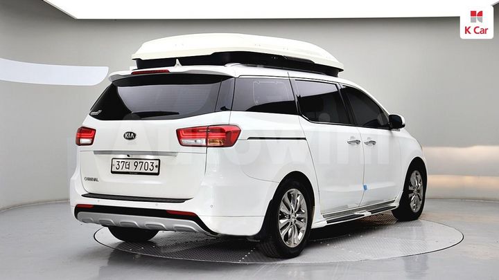Kia Carnival 2018 KNAMC81ABJS358535 — 4