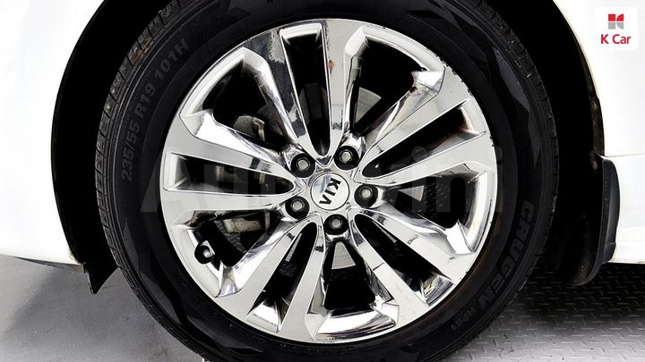 Kia Carnival 2018 KNAMC81ABJS358535 — 5