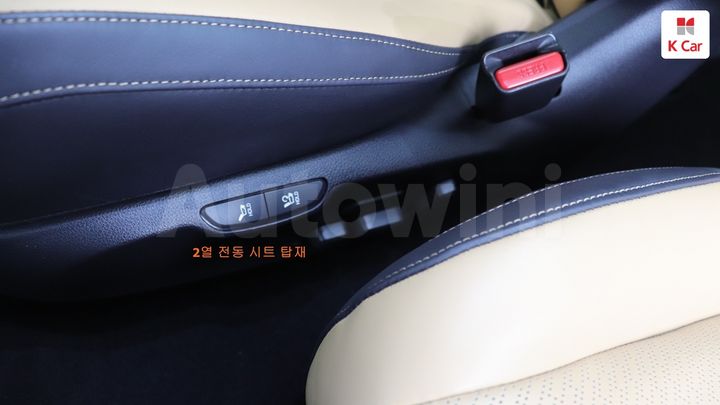 Kia Carnival 2021 KNANE813BMS028605 — 4