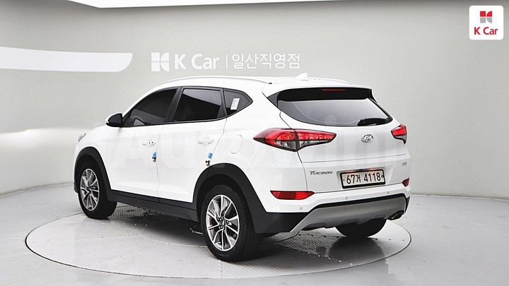 Hyundai Tucson 2018 KMHJ3815GJU718947 — 2