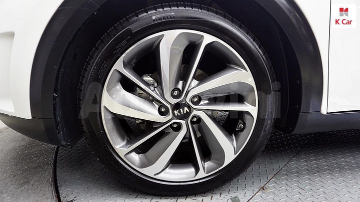 Kia Niro 2017 — 5