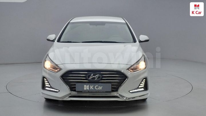 Hyundai Sonata 2018 KMHE241CBJA345921 — 2
