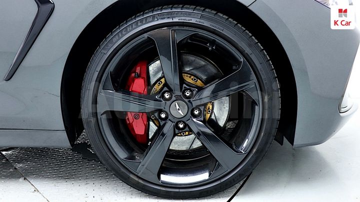 Genesis G70 2019 KMTG341ADKU036775 — 2