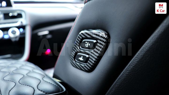 Genesis G70 2019 KMTG341ADKU036775 — 5
