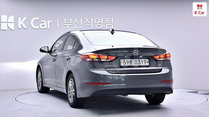 Hyundai Avante 2016 — 3