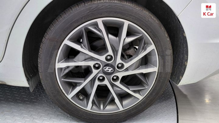 Hyundai Avante 2019 — 3