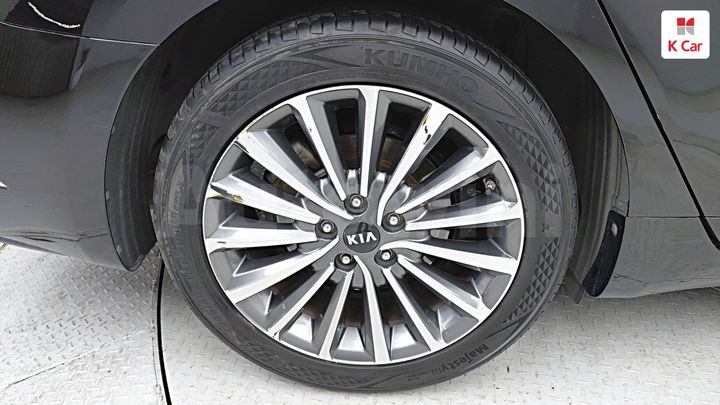 Kia K7 2019 — 2