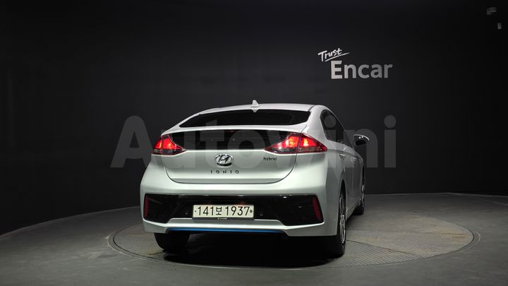 Hyundai Ioniq 2018 — 4