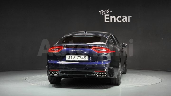 Kia Stinger 2019 — 5