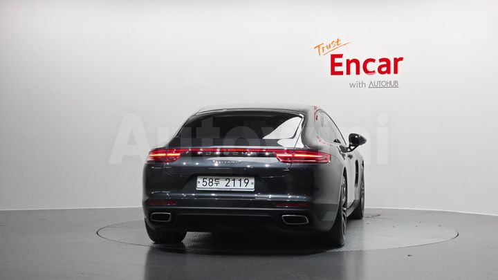 Porsche Panamera 2018 — 4