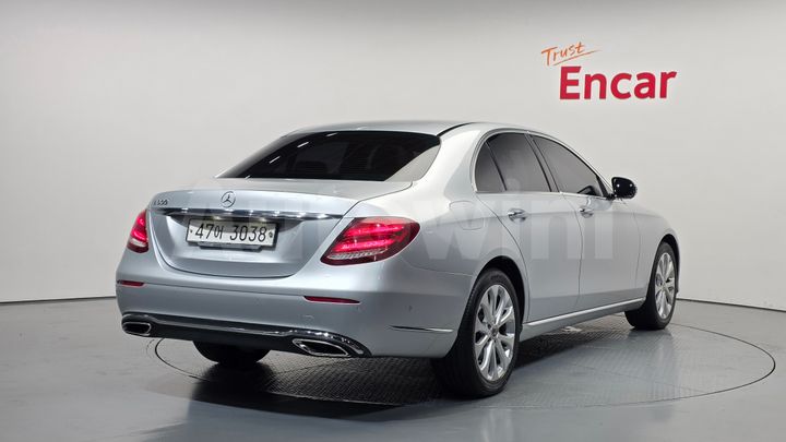 Mercedes-Benz E Class 2018 — 2