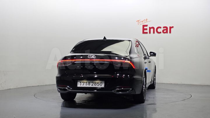 Hyundai Grandeur 2022 — 4