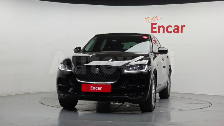 Jaguar F PACE 2018 — 3