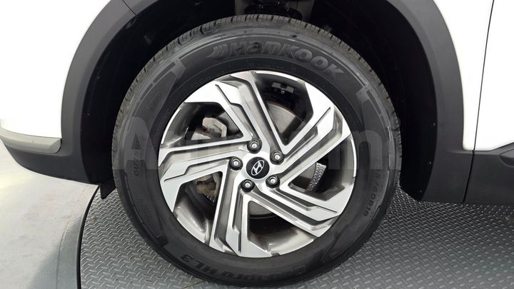 Hyundai SantaFe 2023 — 5