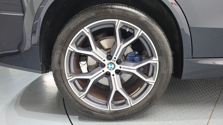 BMW X5 2023 — 5