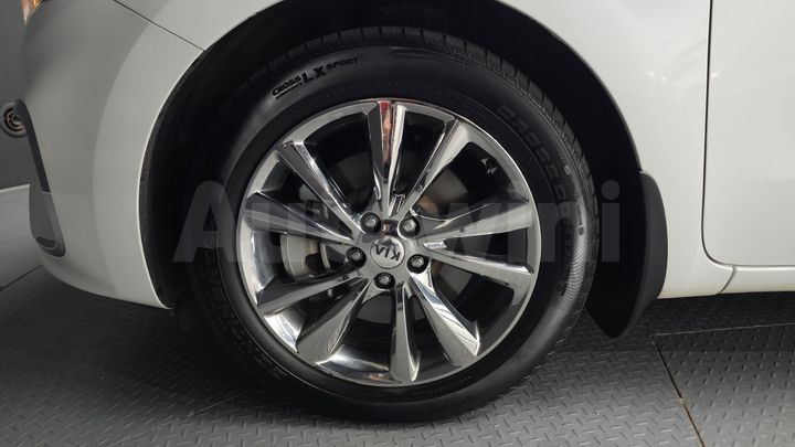 Kia Carnival 2019 — 5