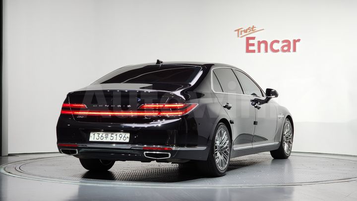 Genesis G90 2021 — 2