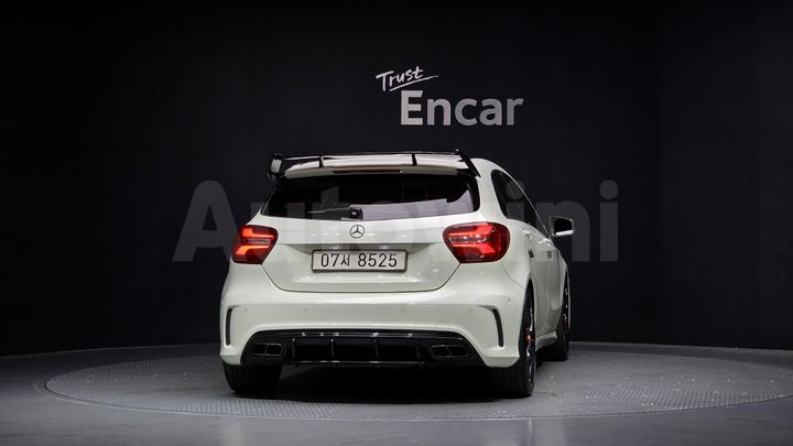 Mercedes-Benz A Class 2017 — 4