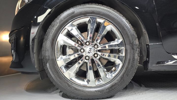 Kia Carnival 2016 — 5