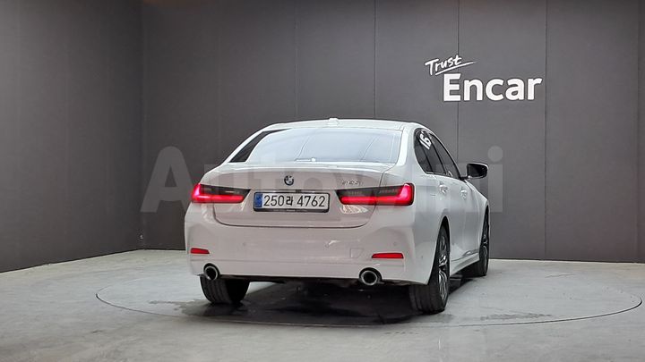 BMW 3 Series 2024 — 4
