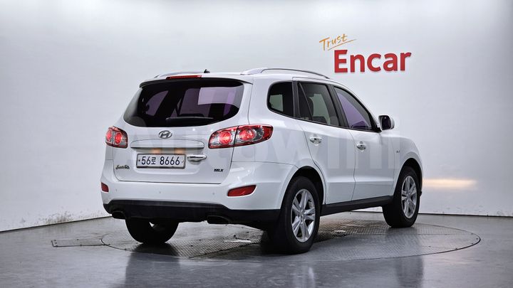 Hyundai SantaFe 2011 — 2