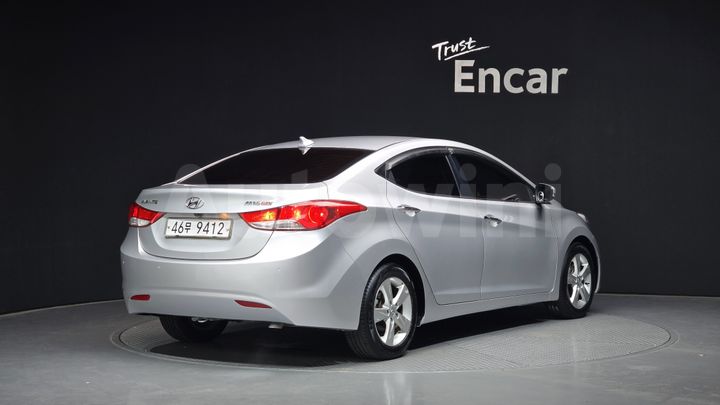 Hyundai Avante 2011 — 2