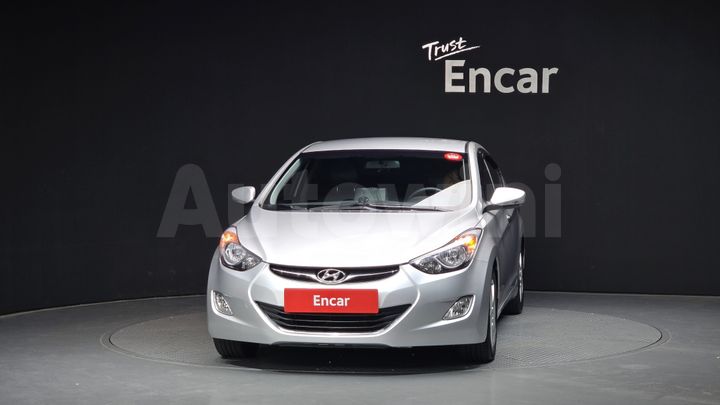 Hyundai Avante 2011 — 3