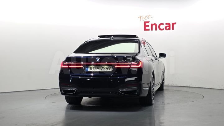BMW 7 Series 2021 — 4