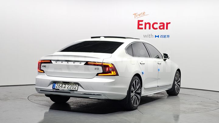 Volvo S90 2021 — 2