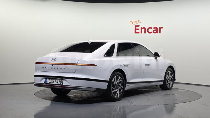 Hyundai Grandeur 2026 — 2