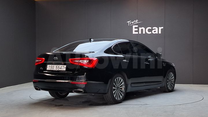 Kia K7 2015 — 2
