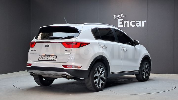 Kia Sportage 2018 — 2