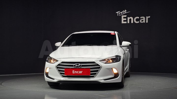Hyundai Avante 2017 — 3