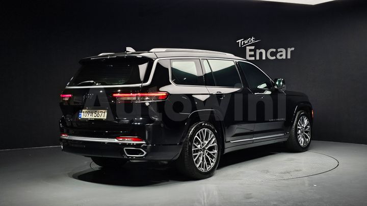 Jeep Cherokee 2023 — 2
