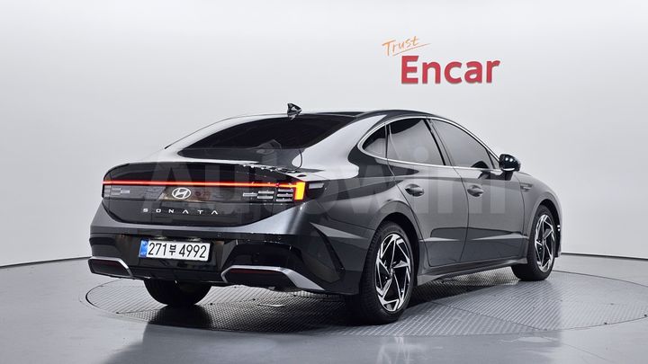 Hyundai Sonata 2025 — 2