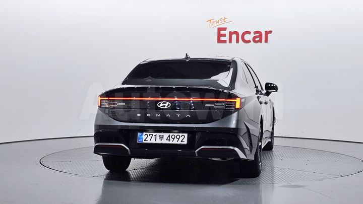 Hyundai Sonata 2025 — 4