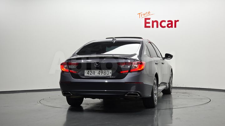 Honda Accord 2018 — 4