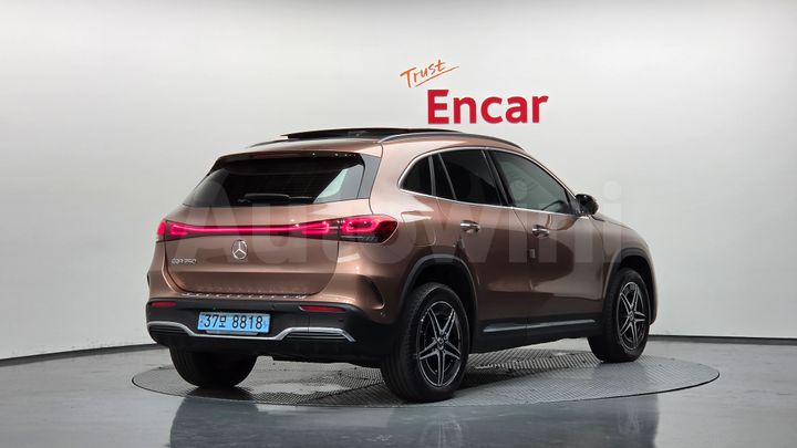 Mercedes Benz EQA 2022 — 2