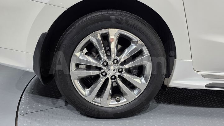 Kia Carnival 2018 — 5