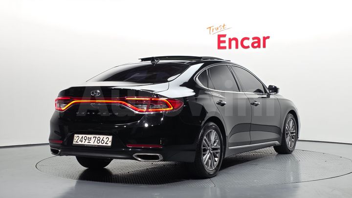 Hyundai Grandeur 2018 — 2