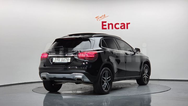 Mercedes Benz GLA Class 2019 — 2