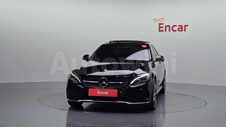 Mercedes Benz C Class 2018 — 3