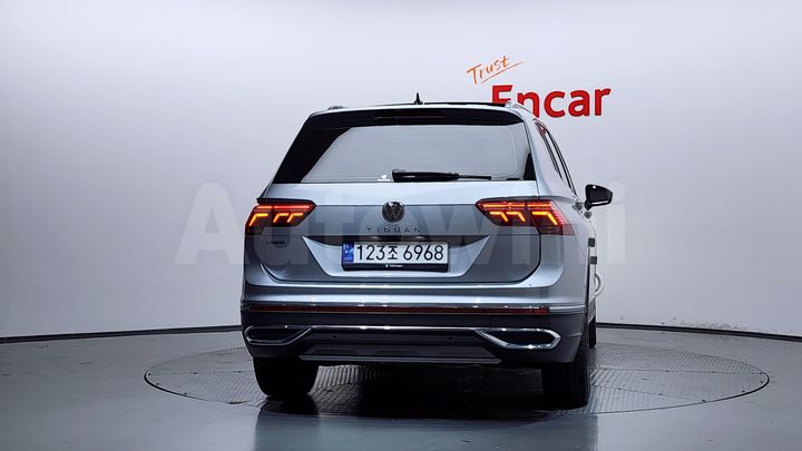 Volkswagen Tiguan 2023 — 4