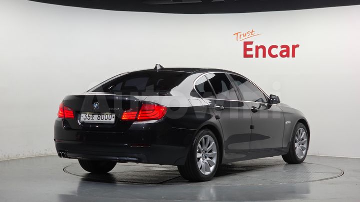 BMW 5 Series 2012 — 3
