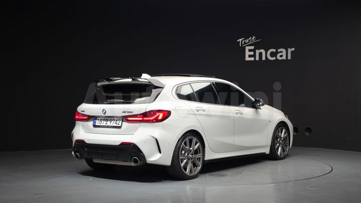 BMW 1 Series 2023 — 2
