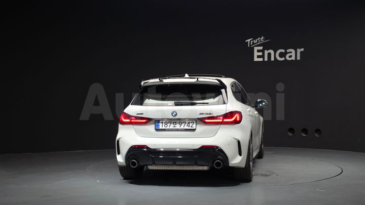 BMW 1 Series 2023 — 4