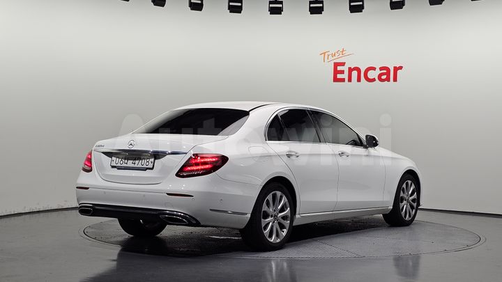 Mercedes-Benz E Class 2018 — 2
