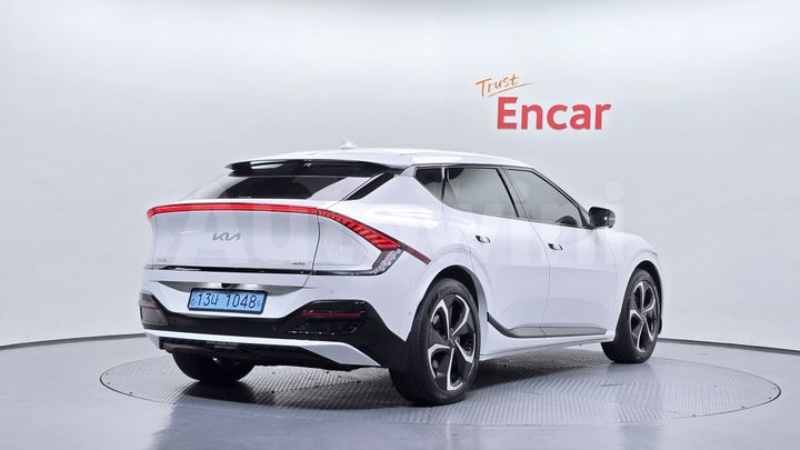 Kia EV6 2023 — 2